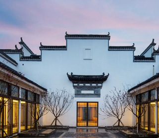 酒店中庭